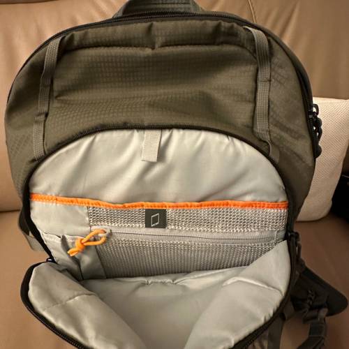 Lowepro -Flipside Trek BP 450AW 相机背囊