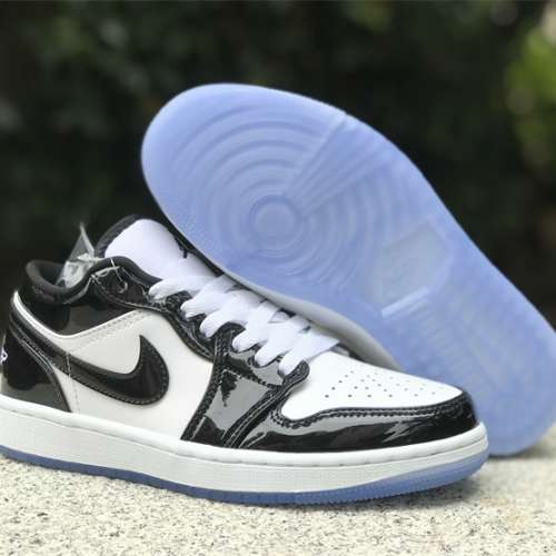 Jordan 1 Low SE Concord