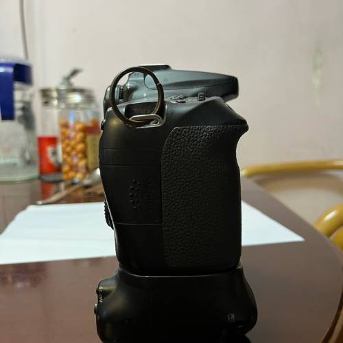 可議價 急放 70D with 直倒