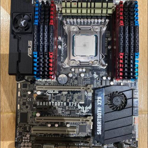 Intel Sabertooth x79 E5-1650 v2