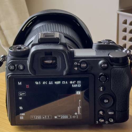 Nikon Z6II連24-120 kit set  快門2千幾 跟3電及充電器 超新 2月萬成買入 有單有保...