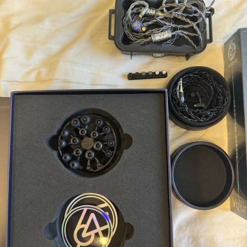 64 Audio Volur with Ice Lab Cricket Cable