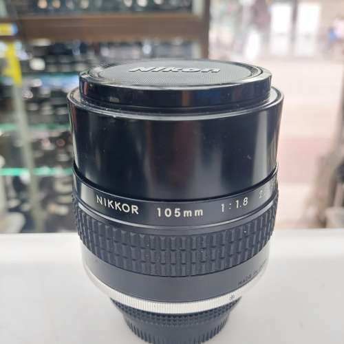 NIKON 105MM F1.8 AiS MOUNT