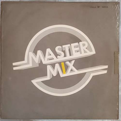 Remix Mega Mix 2，3 及 Master Mix 唱片（每張150元）