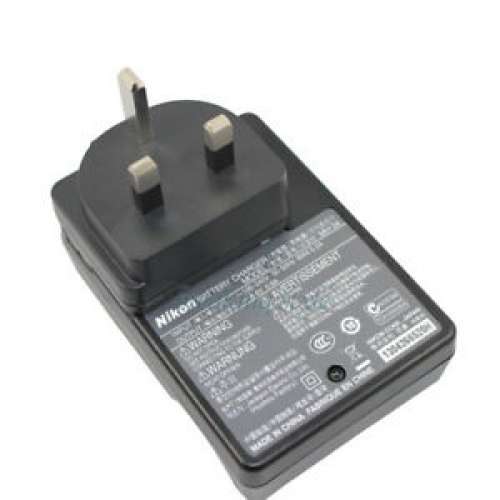 NIKON Battry charger MH-24 原廠充電器 90%新 NIKON D5600 D3100 D3400 D5200 使用