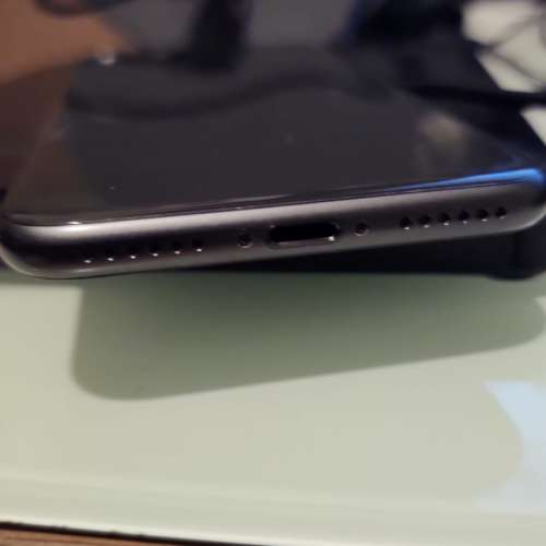 iphone 8 64GB 黑色