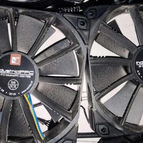 6把電腦風扇 + asus cpu cooler 水冷