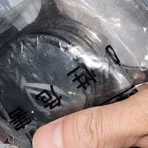 6把電腦風扇 + asus cpu cooler 水冷