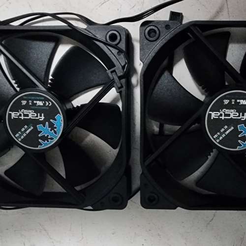 6把電腦風扇 + asus cpu cooler 水冷