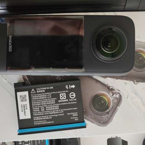 100% New Insta 360 X3 Camera with 2 batteries