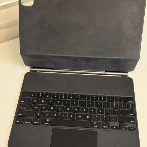 iPad Pro 5th Gen. WiFi 256GB Space Gray + Magic Keyboard + Apple Pencil 2nd Gen.
