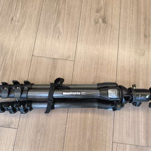 Manfrotto 055 MF4 中軸橫置 碳纖維