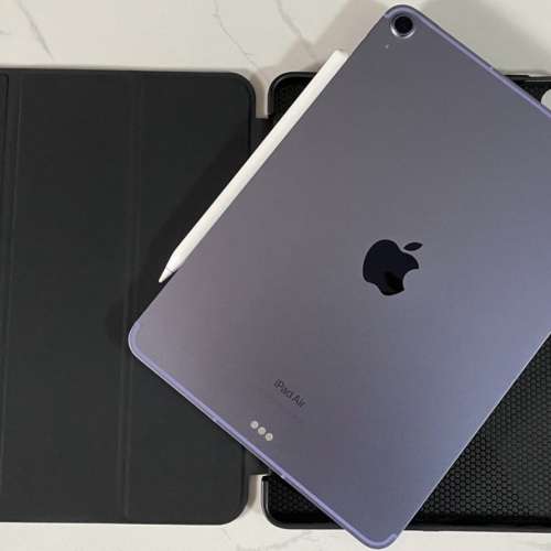 98% new iPad Air 5 M1 256g WiFi + 5g with Apple Pencil 2