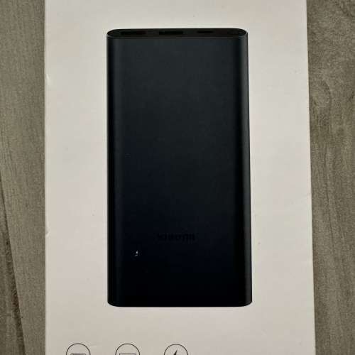 小米 10000 mAH. 快充叉電藍色 充電寶 尿袋全新未開