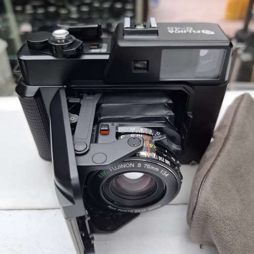 FUJICA 6X4.5 EBC FUJINON S 75MM F3.4 95% NEW