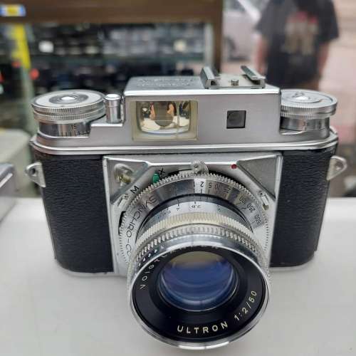 VOIGTLANDER PROMINENT ll + ULTRON 50MM F2
