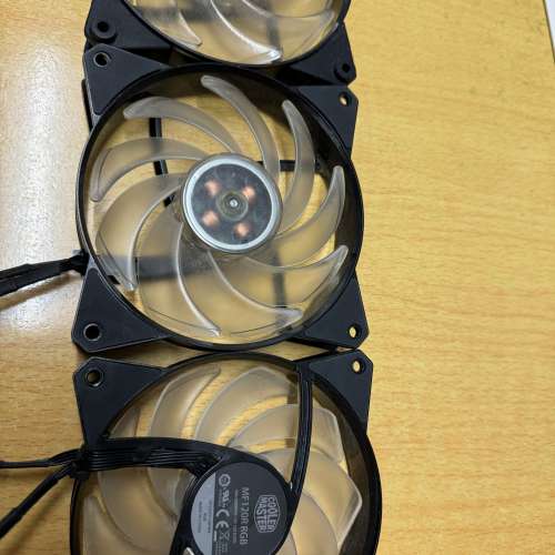 COOLERMASTER  MF120mm RGB