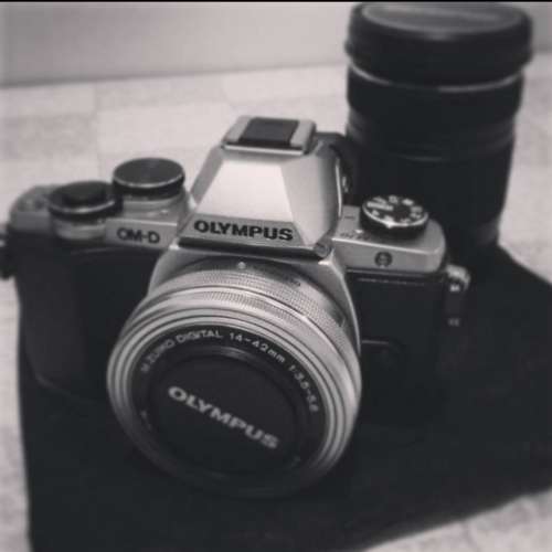 Olympus OM-D E-M10