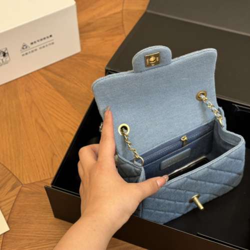 全套包装牛仔方胖子金球链条包 经典的黑金色搭配柔软的小羊皮质感舒適