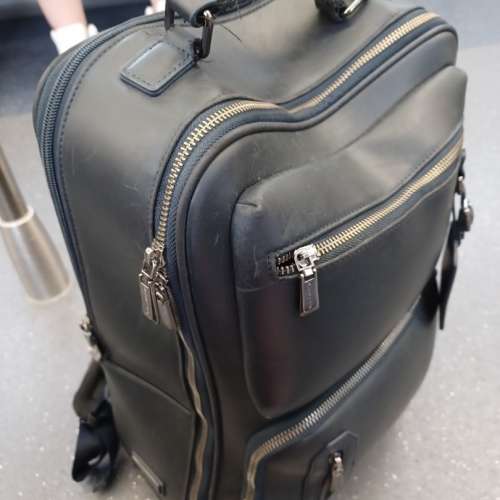 新淨全正常 Maverick & Co. Explorer Light Backpack Plus Navy 藍色 時尚商務背包 ...