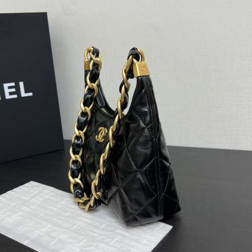 CHANEL 24A金色金屬小羊皮旅行包單肩包小號女款黑色