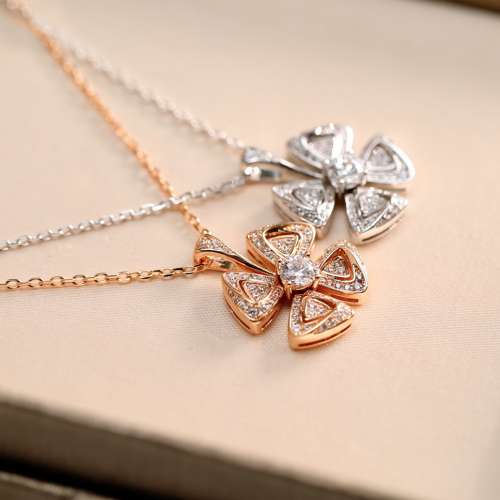 BVLGARI宝格丽 四叶草 罗马之花 Fiorever咏绽项链