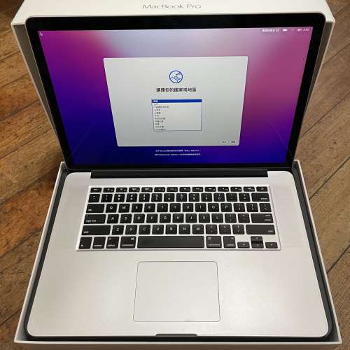 Apple Mac Book Pro 2015 Mid 15"寸 i7, 16GB Ram, 250GB SSD