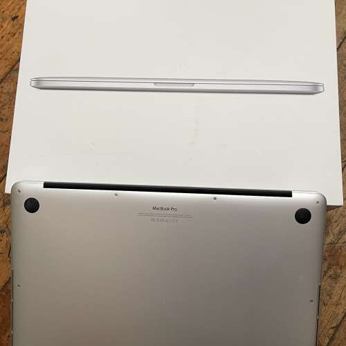 Apple Mac Book Pro 2015 Mid 15"寸 i7, 16GB Ram, 250GB SSD