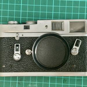 Leica M4 silver chrome camera