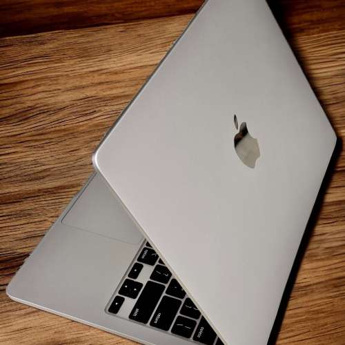 MacBook Air 15" M2 16/512 Starlight Apple Care 2026