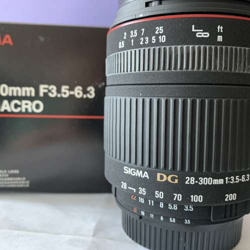 Sigma 28-300mm f/3.5-6.3 DG macro for Nikon mount