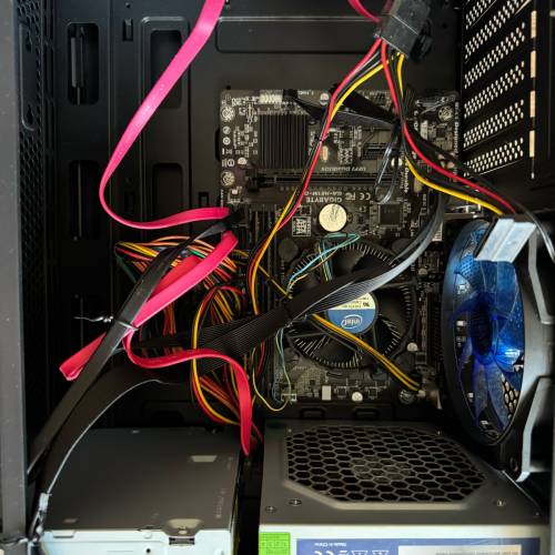 底板連CPU連機箱- GIGABYTE GA-H81M-DS2