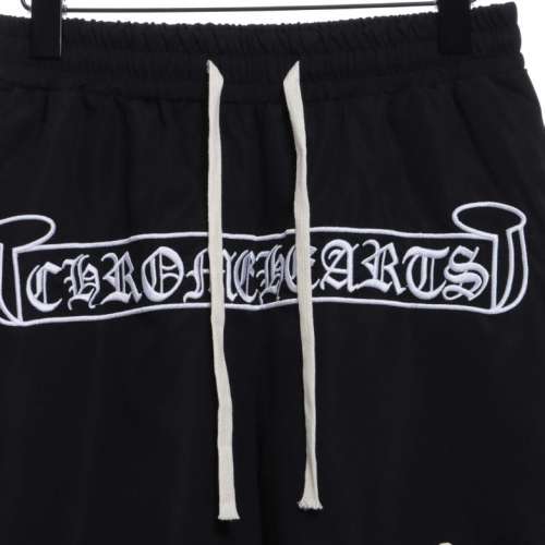 Kroll heart 克羅心 克羅心 梵文刺繡梭織短褲