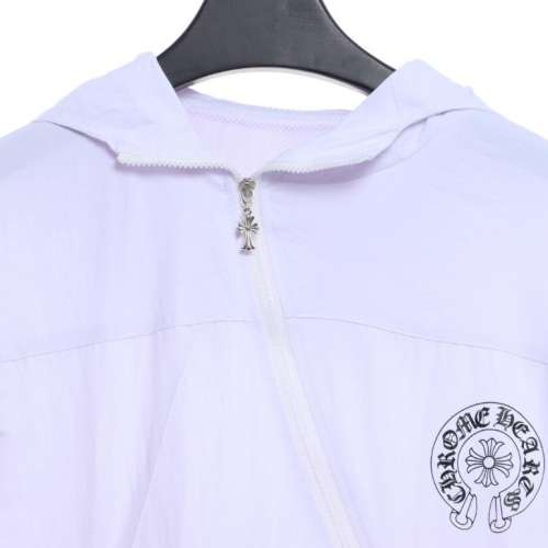 Kroll heart 克羅心 克羅心馬蹄黑白純色皮膚衣 白色 春夏哪能沒有的衝鋒衣呢親太拿...