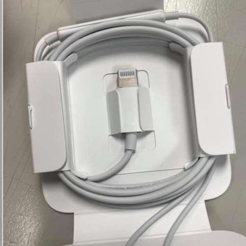 全新原裝正貨耳機 iPhone  Apple EarPods 配備  Lightning插頭(不是高仿 不要議價)