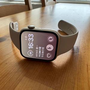 購入兩個月 Apple Watch 9 45mm GPS 星光色
