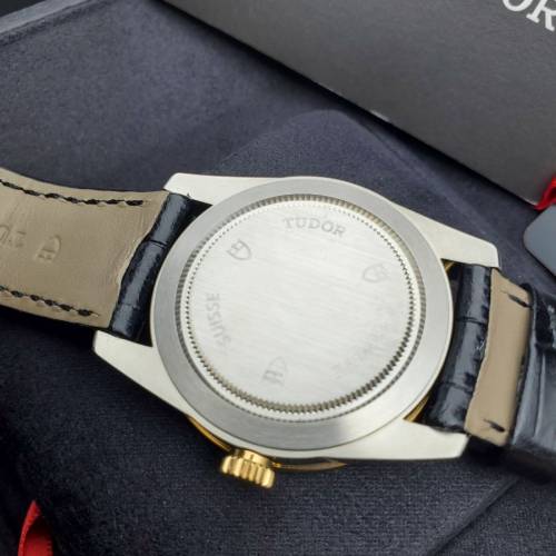 (全新陳列品狀態有5年保養) Tudor Glamour Date 55003