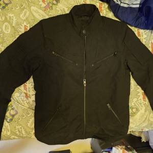 全新英國Superdry黑修身電單車jacket外套