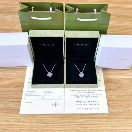 梵克雅寶Vintage Alhambr藍玉髓四葉草項鏈鎖骨鏈