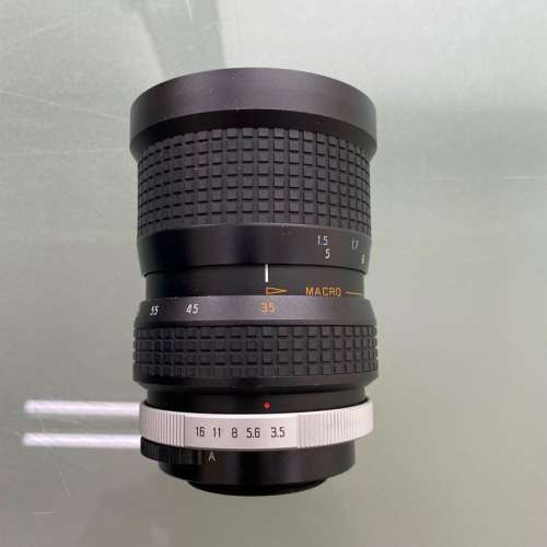 Hoya HMC Zoom & Macro 35-105mm f/3.5