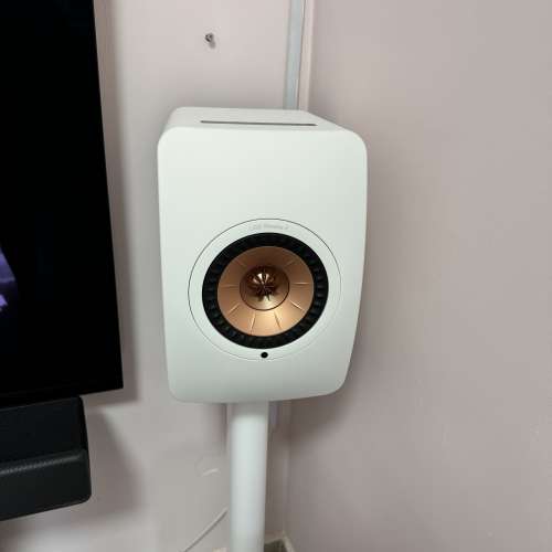 賣KEF LS50 Wireless II 白色 連 原廠白色腳架