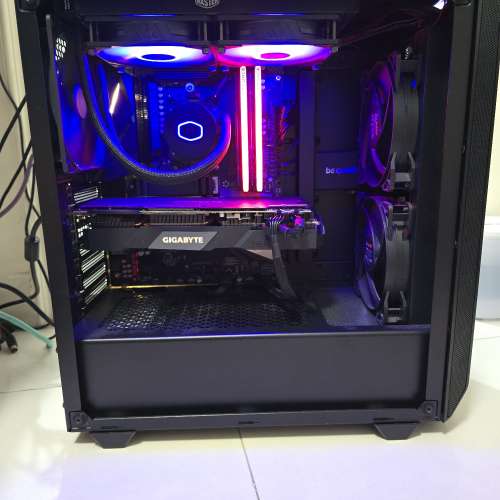 GIGABYTE AMD3700X 8-Core