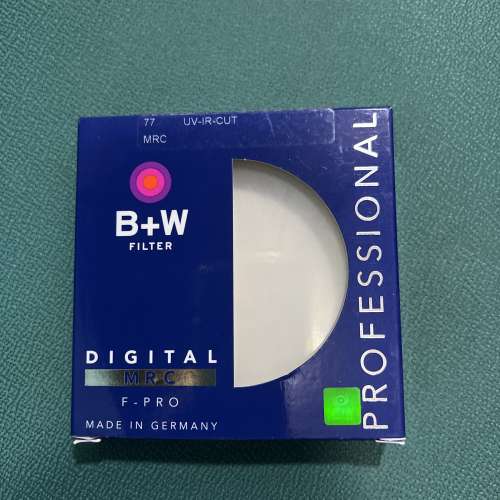 B+W UV-IR-CUT 77mm