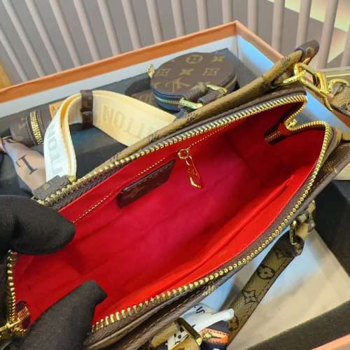 女包包斜挎包腋下包单肩包