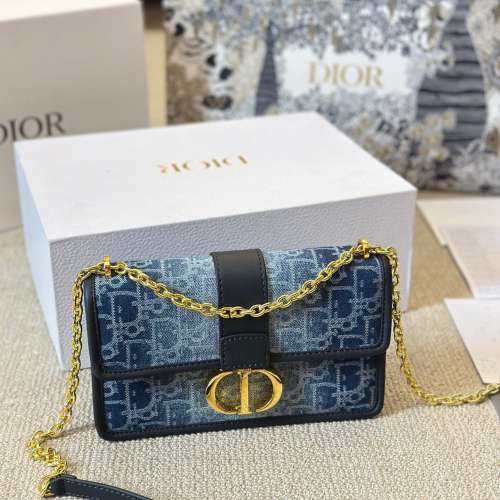 女包包斜挎包腋下包单肩包