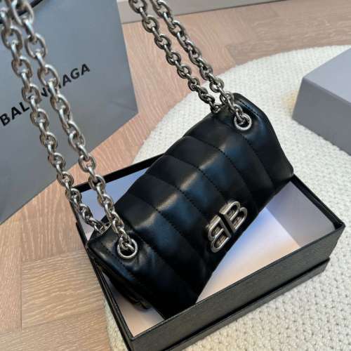 新款女包包斜挎包腋下包单肩包