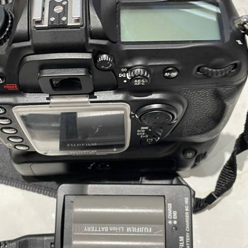 fujifilm s5pro ccd dslr -nikon f G mount +sigma 17-50 2.8 os