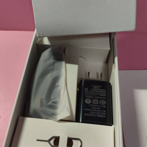 陳列貨品、Xiaomi 小米 紅米 4X (3GB+32GB) 高配香港版、Android 7 、全套盒裝、實...