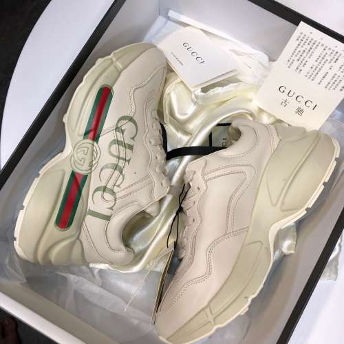Gucci標識皮革運動鞋