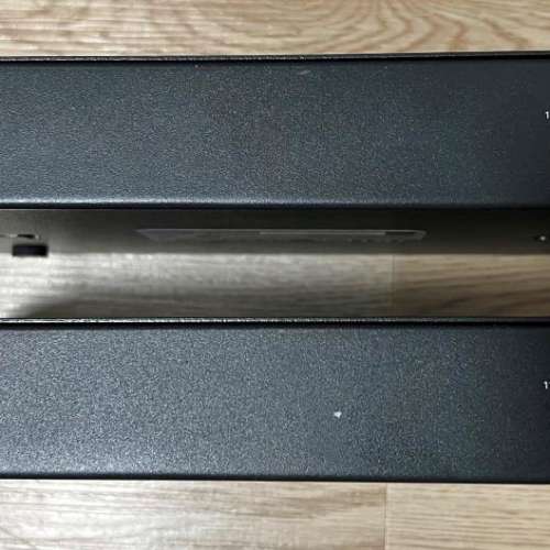 壞 - TP-Link TL-ST1005 5口全萬兆交換機 x2 兩隻